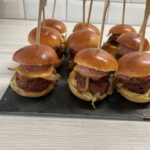 mini hamburger-au-bacon bons en chablais entrée du jour plat à emporter